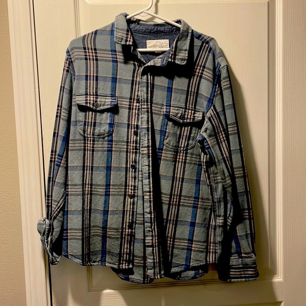 Men’s flannel shirt size large